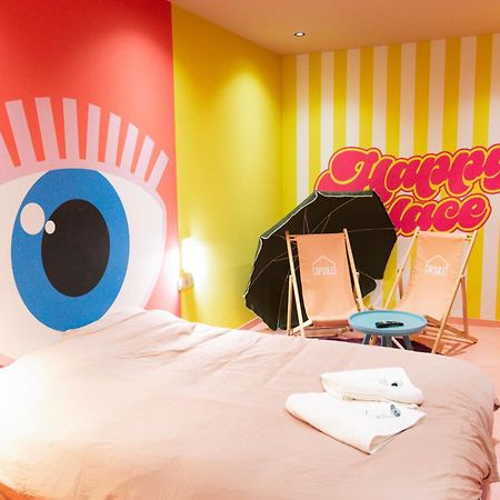Capsule Girl Power Spa - Balneo - Sauna - Karaoke - Billard - 2 Chambres Charleroi Dış mekan fotoğraf