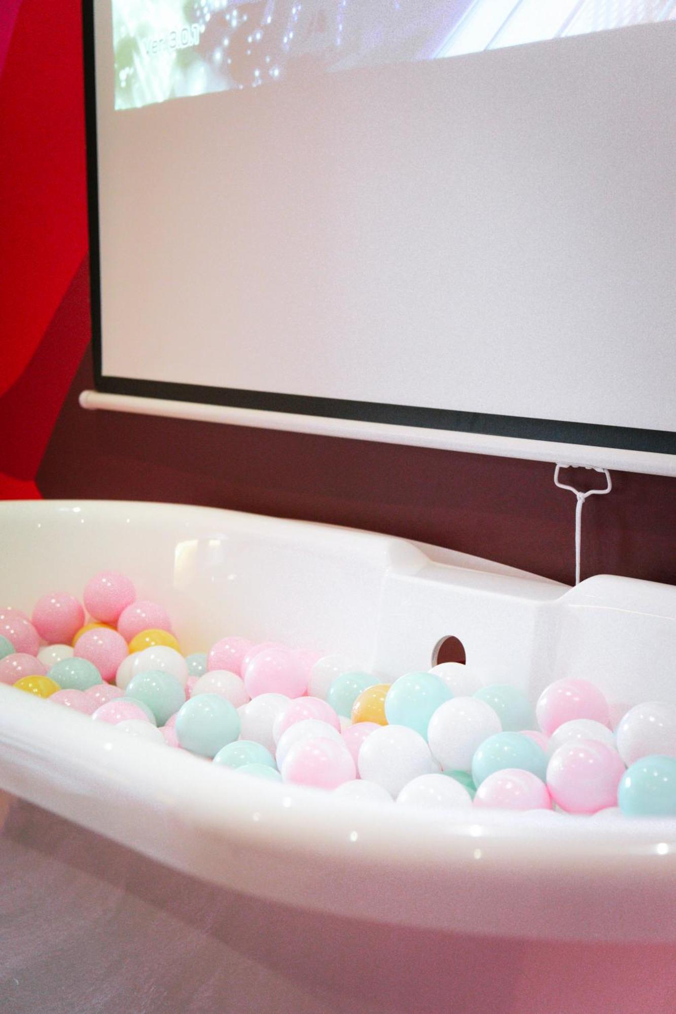 Capsule Girl Power Spa - Balneo - Sauna - Karaoke - Billard - 2 Chambres Charleroi Dış mekan fotoğraf