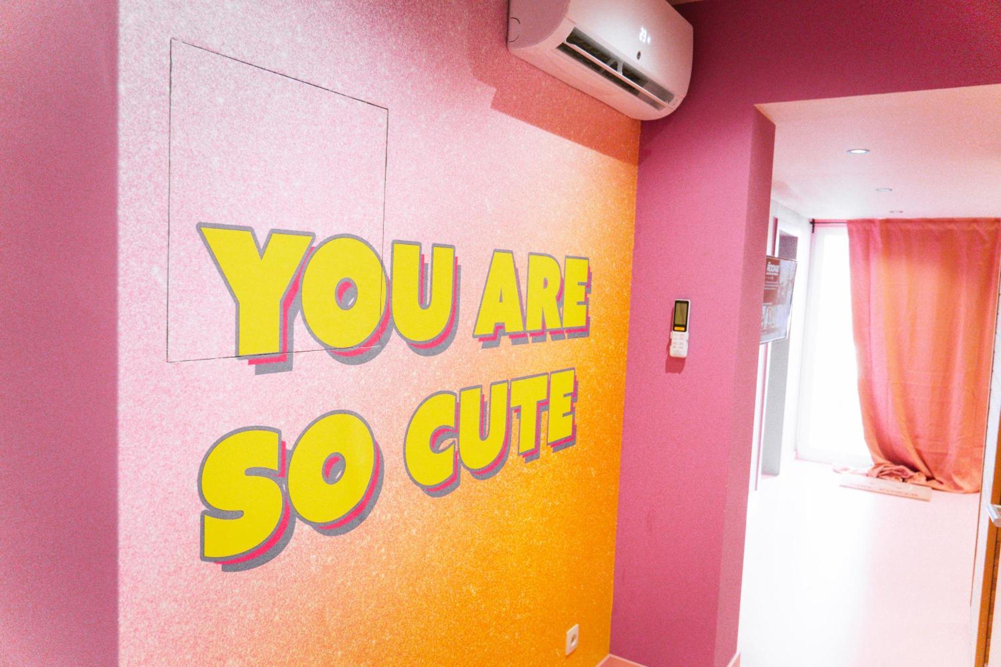 Capsule Girl Power Spa - Balneo - Sauna - Karaoke - Billard - 2 Chambres Charleroi Dış mekan fotoğraf